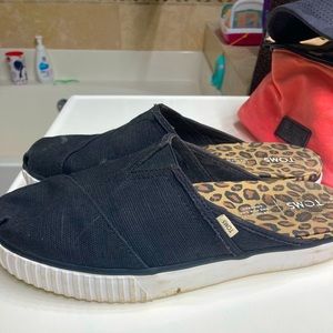 Toms Canvas Mules
